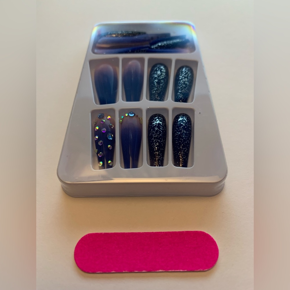 False coffin press on nails